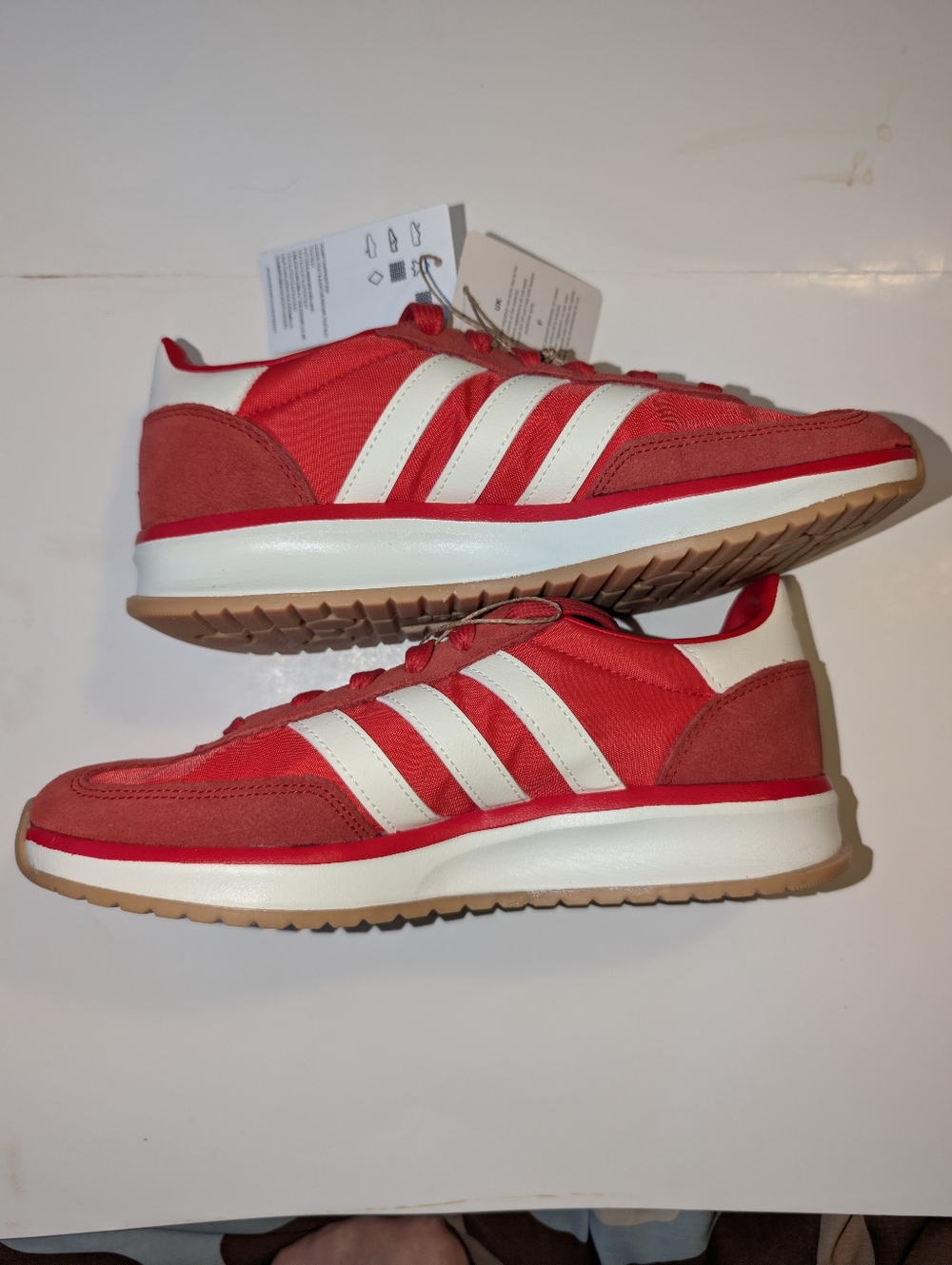 Adidas Run 70s 2.0 Cloudfoam Comfort Sneakers Red White  NWT Womens Size 7 - Picture 2 of 8